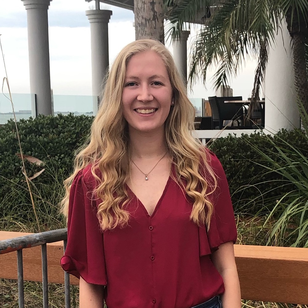 Meet your Posher, Kayla